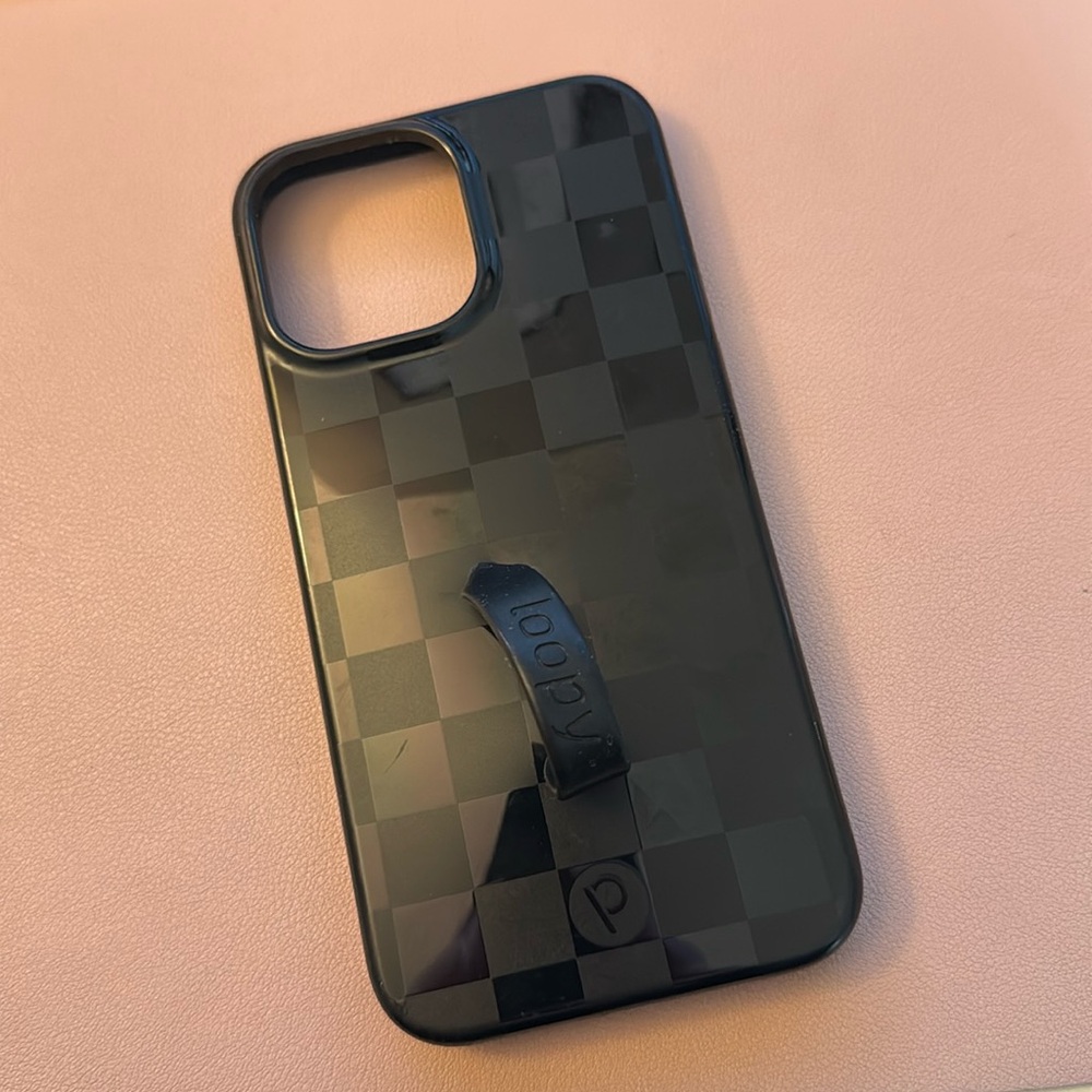 Loopy Case
iPhone 13 Pro Max